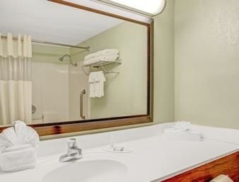 Baymont Inn & Suites Orlando/Universal Area Quarto foto